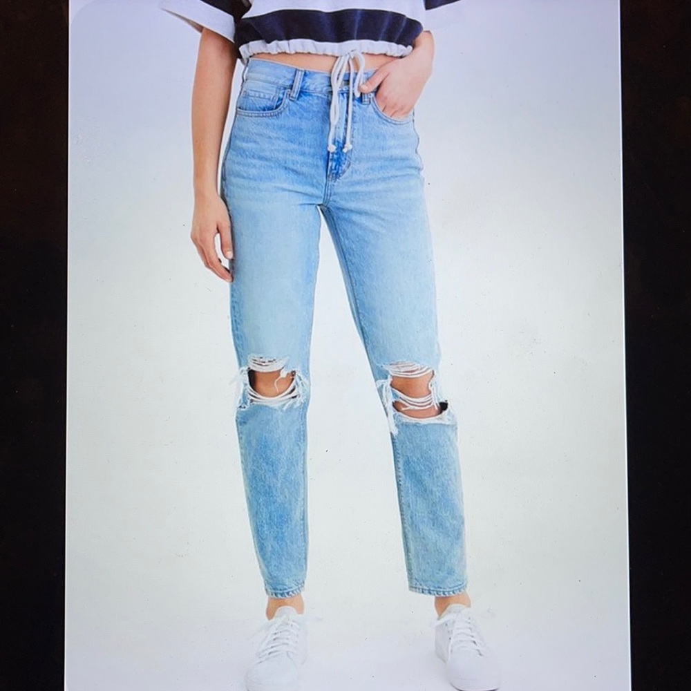 American Eagle Ripped Mom Jeans